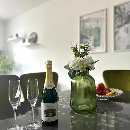 In Zentrum غيرولشتاين