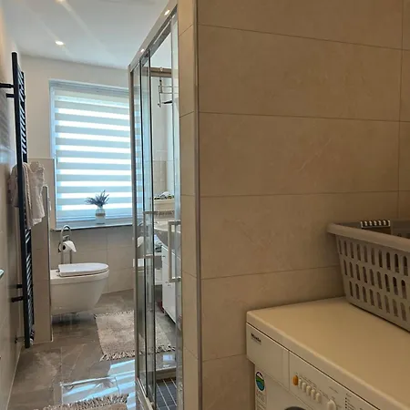 In Zentrum شقة غيرولشتاين